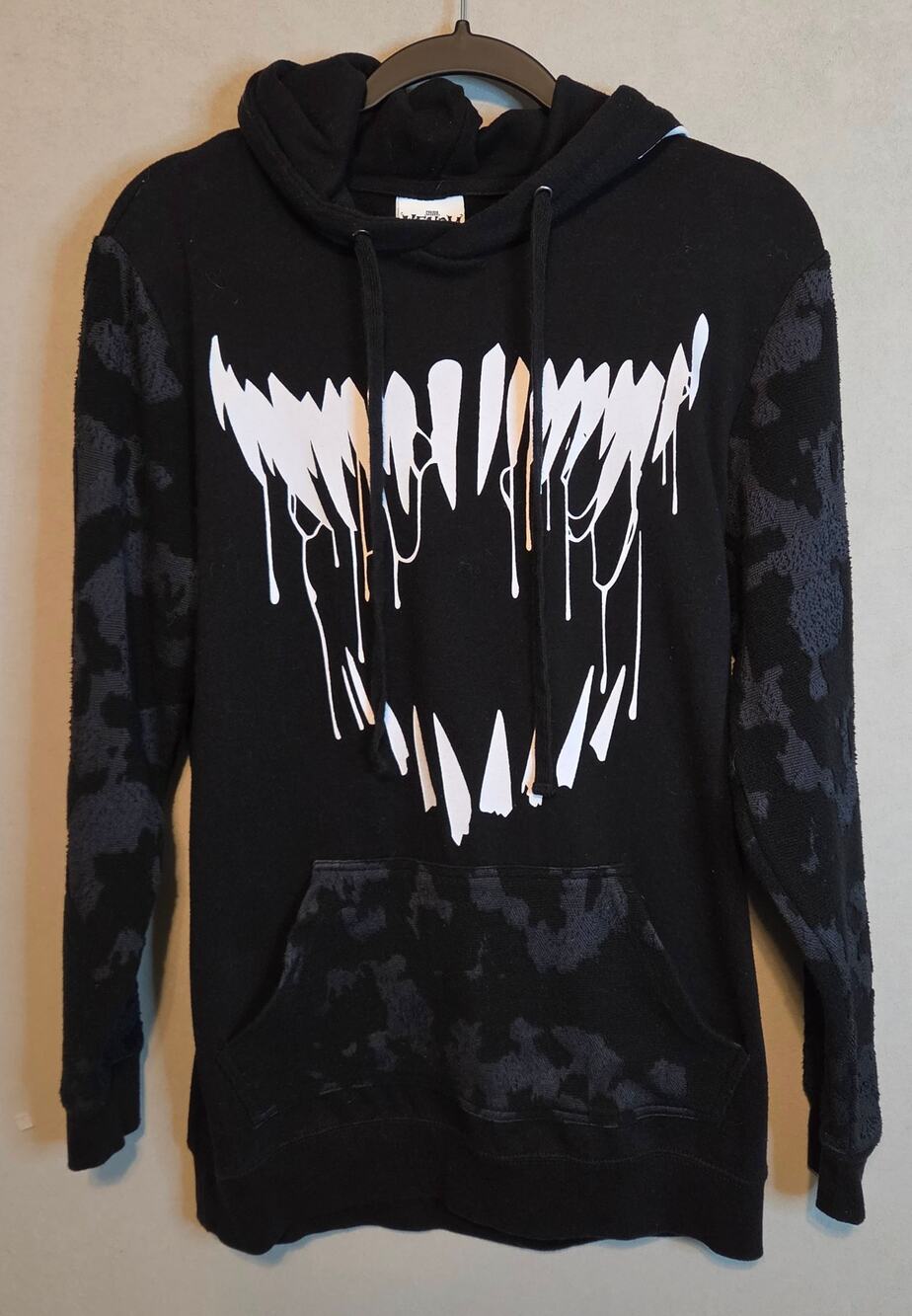 Universal Studios Marvel Villiains Venom Hoodie black size S/M